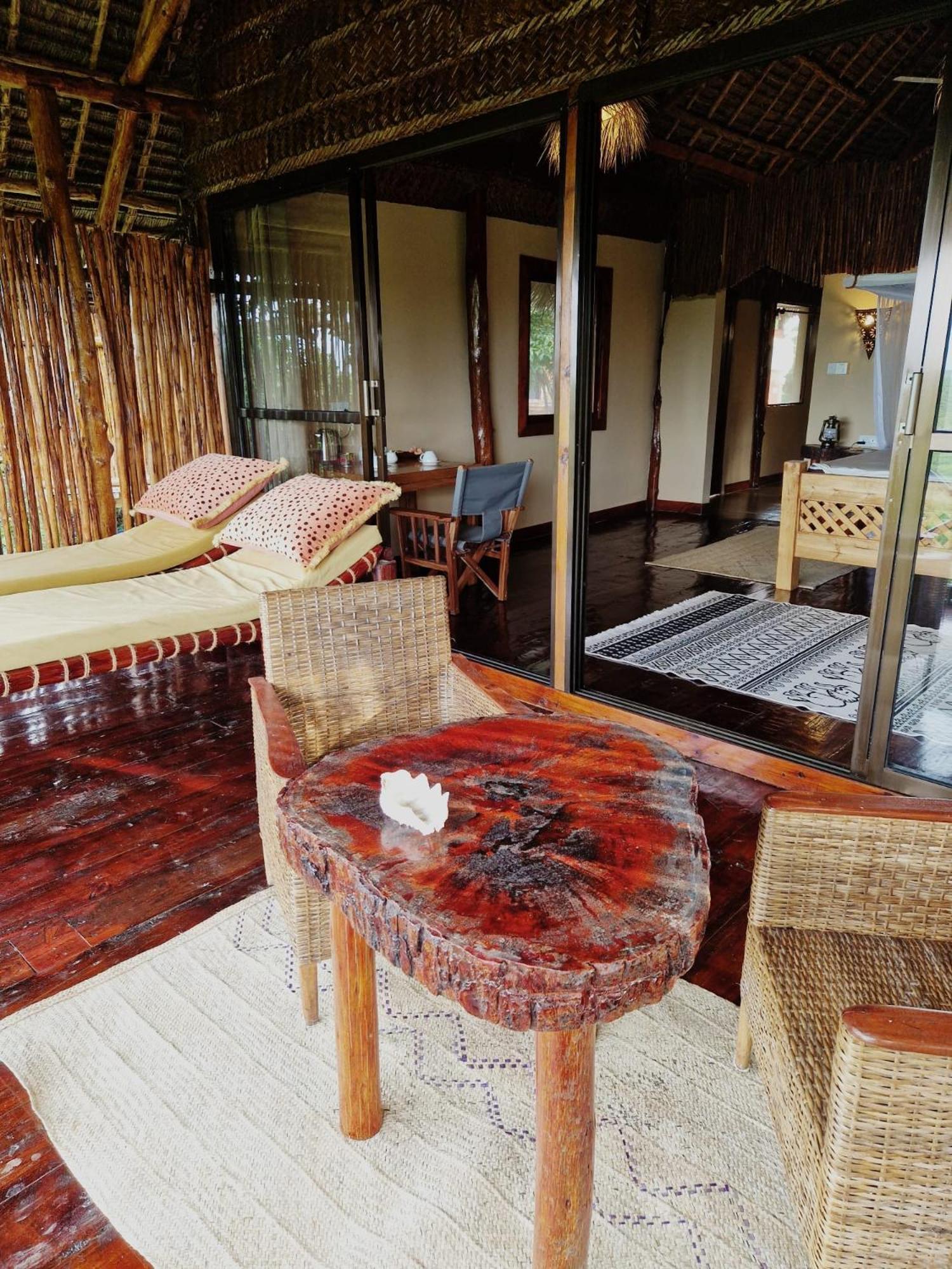 Monkey Mountain Lodge Mtende Exterior foto